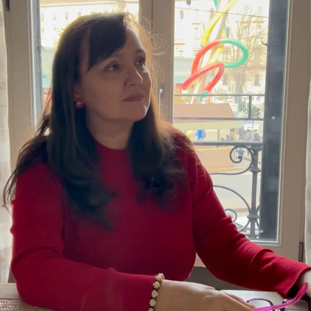 Daniela Marzani nel suo studio per le sessioni individuali a Milano, in piazzale Cadorna